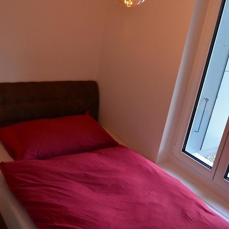 Guesthouse Meitschi Thun - Contactless Self Check-In Exterior photo